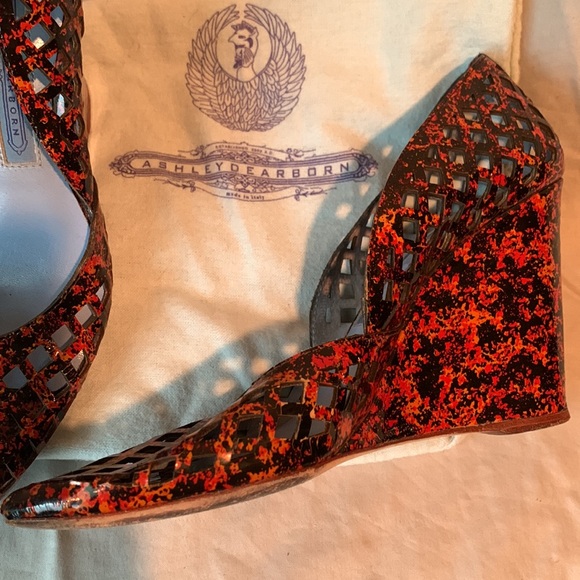 Ashley Dearborn laser cut wedges - Picture 2 of 5
